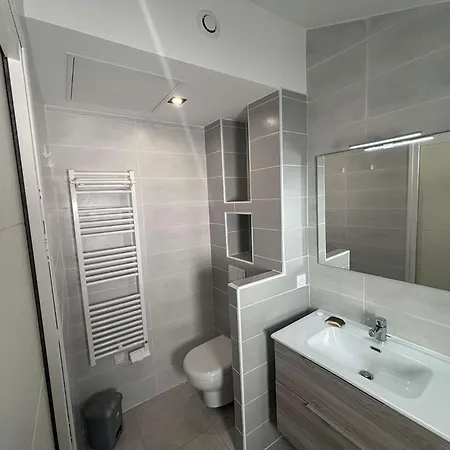 Maisonnette 3 Personnes - La Nouvelle Pn000-005 *